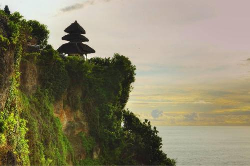 Fullday Uluwatu Tour with Sunset Dinner - 2