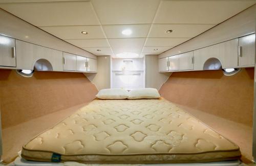 Private Yacht Trip Luxury Oscar 09 - 8