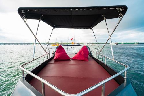 Private Boat Trip Queen Ruizi 10 - 11