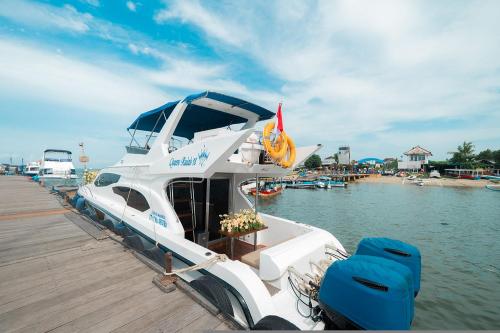 Private Yacht Trip Queen Ruizi 18 - 4
