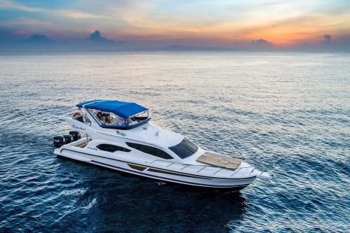 Private Yacht Trip Queen Ruizi 18 - 7