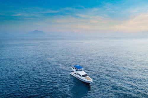Private Yacht Trip Queen Ruizi 18 - 9