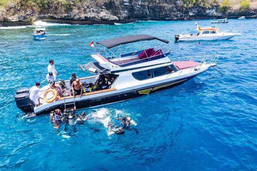 A Private Boat Trip Queen Ruizi 12 - 3