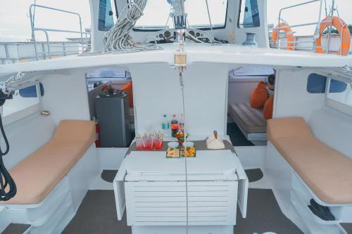 Private Sailing Catamaran by Aneecha - 9