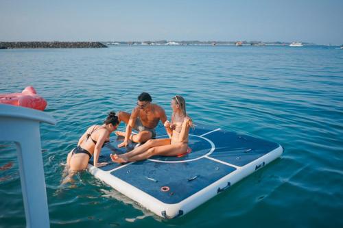 Private Sailing Catamaran by Aneecha - 19