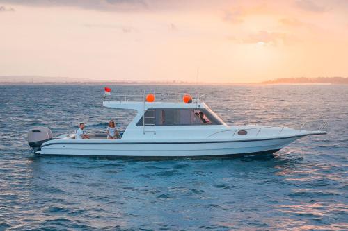 Private Boat Trip Karang Putih - 6