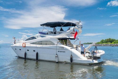 Private Yacht Trip Burjuman - 2