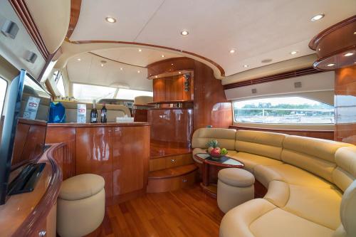 Private Yacht Trip Burjuman - 6