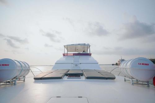 La Merry Private Yacht charter - 17
