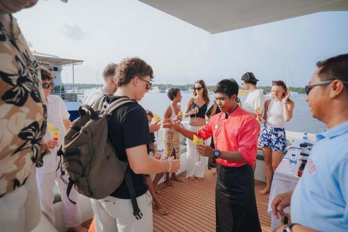 La Merry Private Yacht charter - 4