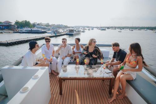 La Merry Private Yacht charter - 7