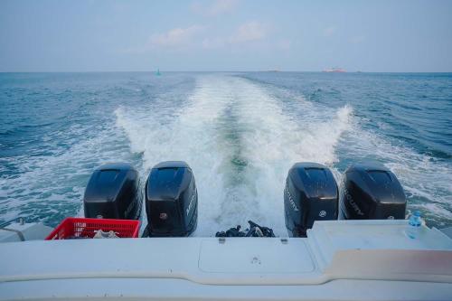 La Merry Private Yacht charter - 14
