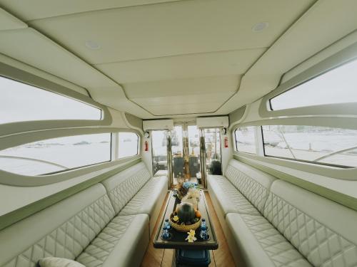 Private Yacht Trip Morgan - 6