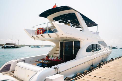 Private Yacht Trip Blue Marlin Bali - 2