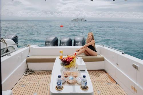 Private Yacht Trip Blue Marlin Bali 2 - 3