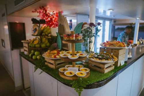 Bali Hai Cruises: Sail into Paradise - 13