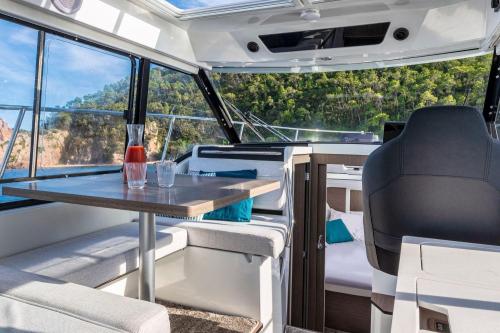 Charter Private Yacht Salaya Bali - 5