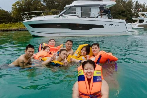 Charter Private Yacht Salaya Jakarta - 10