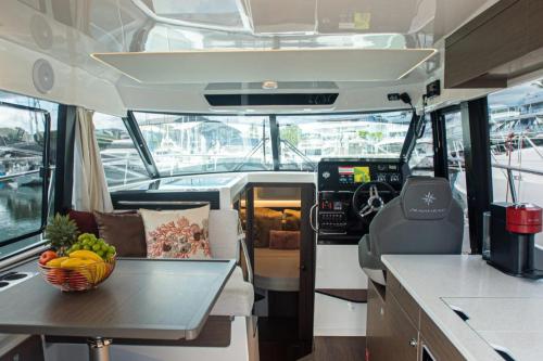 Charter Private Yacht Salaya Jakarta - 12