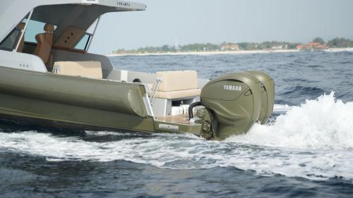 Vedanta Boat: High-Speed Luxury Charter - 3