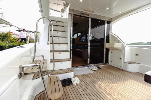Charter Private Yacht Seven Blue di Jakarta - 6